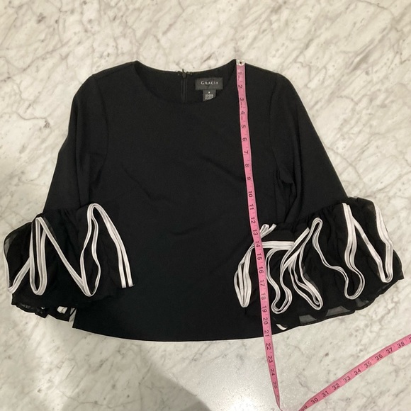 NWOT GRACIA black blouse white tired ruffle 3/4 sleeves S - Picture 11 of 11